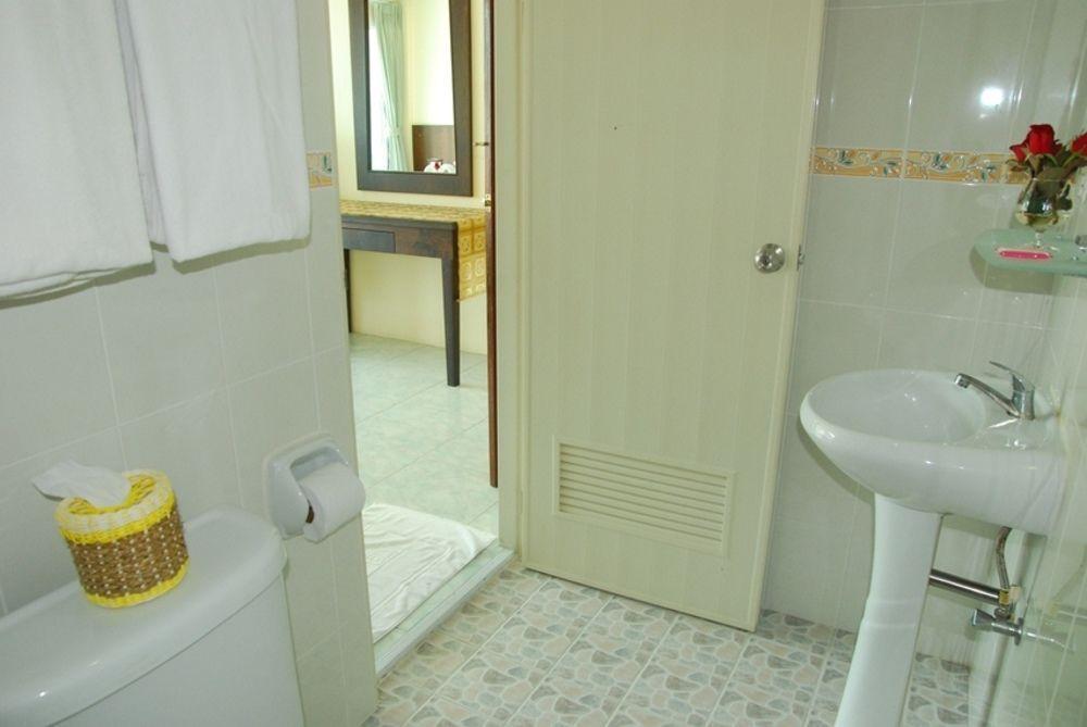 Patong Palm Guesthouse Exterior photo