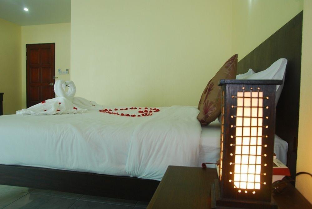 Patong Palm Guesthouse Exterior photo