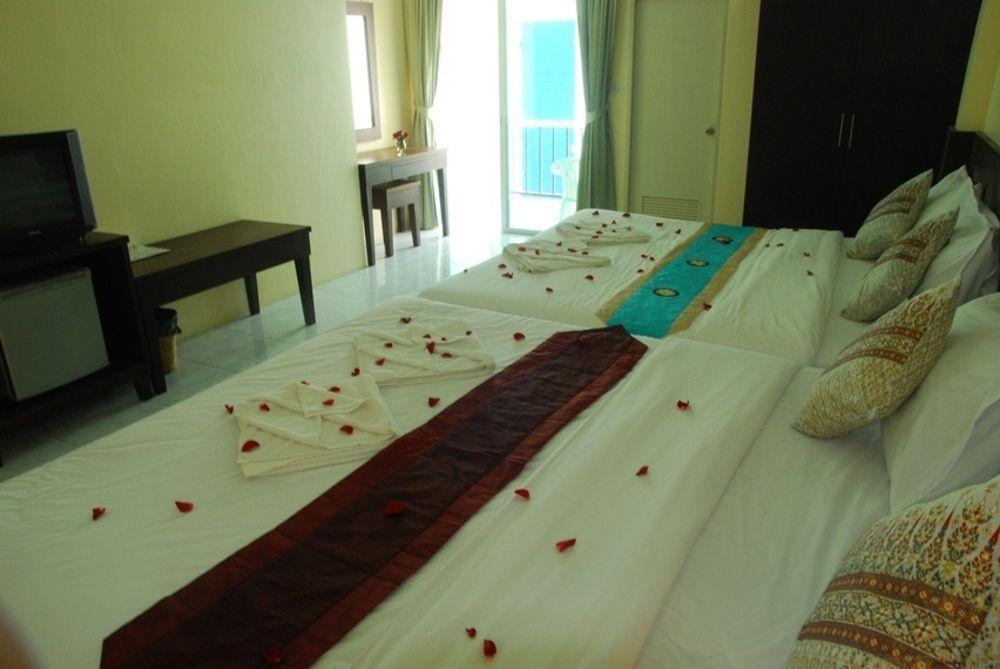 Patong Palm Guesthouse Exterior photo