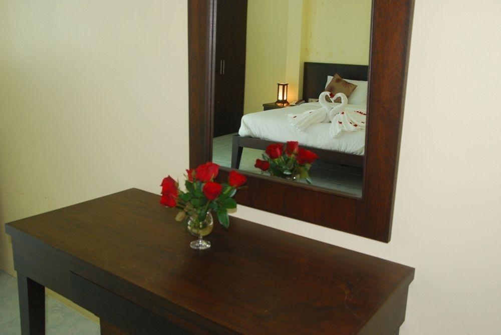 Patong Palm Guesthouse Exterior photo