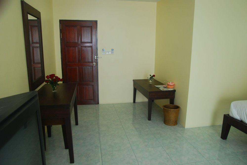Patong Palm Guesthouse Exterior photo
